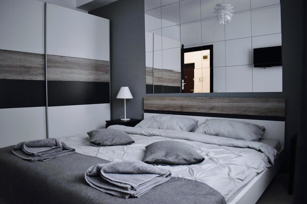 Etalon Airport Apartments オトペニ エクステリア 写真